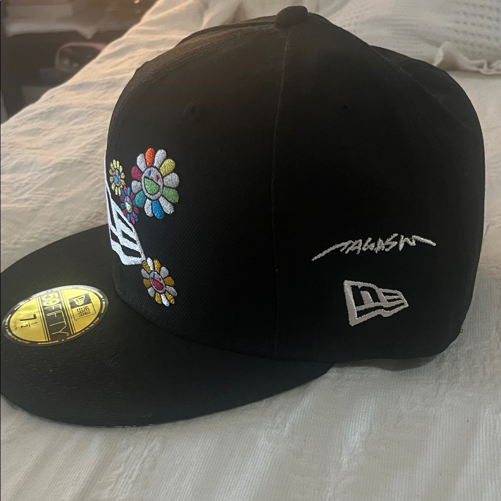 New Era x Takashi Murakami Flower Allover 59Fifty Fitted Hat - Picture 5 of 6